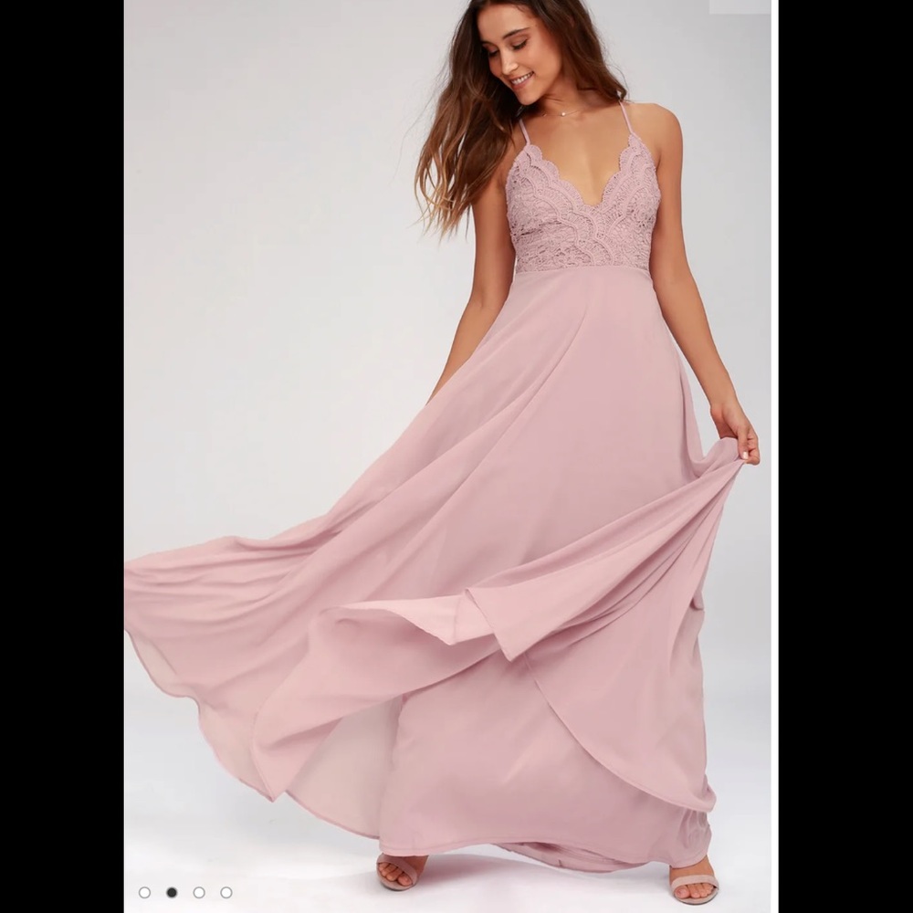 Lulu’s Madalyn Dusty Lavender Lace Maxi Dress NWT